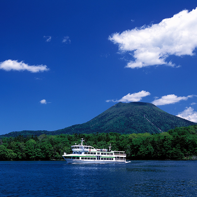 Lake Akan in summer