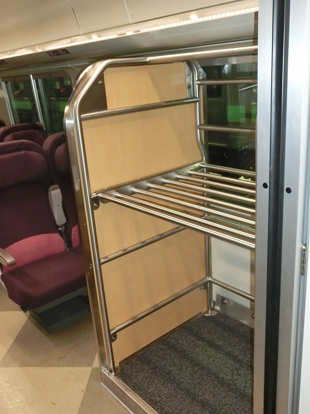 特急とかち（261系）｜列車ガイド（列車編成・設備など）｜鉄道