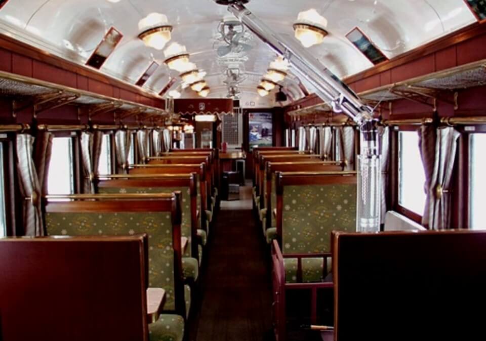 ストーブカー（カフェカー）内観